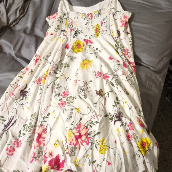 old navy floral sundress size xl needs a little sewing - Picture 5 of 5
